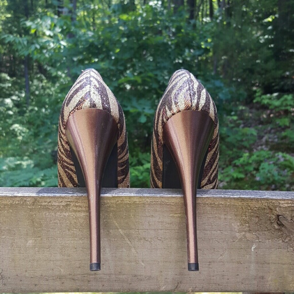 Brown & Gold Sequin Zebra Print Pump - Picture 4 of 4