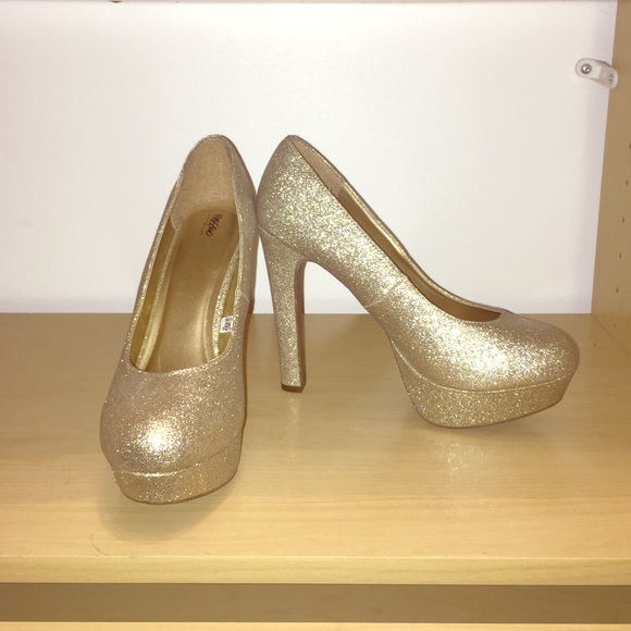 Sparkly Gold platform heels