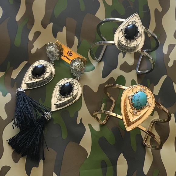 BUNDLED ✋ SAMANTHA WILLS 👑 Precious Dreamers Cuff - Picture 2 of 5