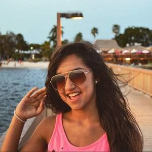 Meet your Posher, Anna