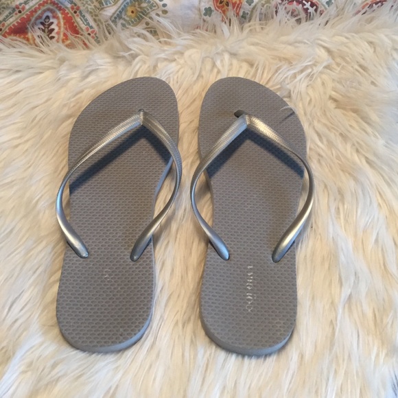 Silver grey sandals - Picture 3 of 3