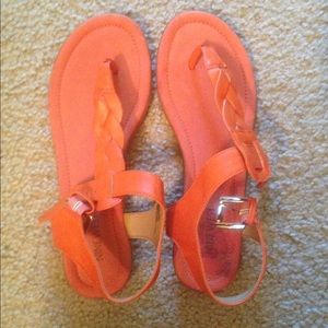 Nine West size 8 sandals.