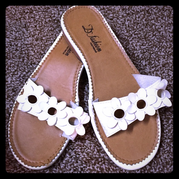 EUC white summer sandals. Used once or twice - Picture 1 of 3