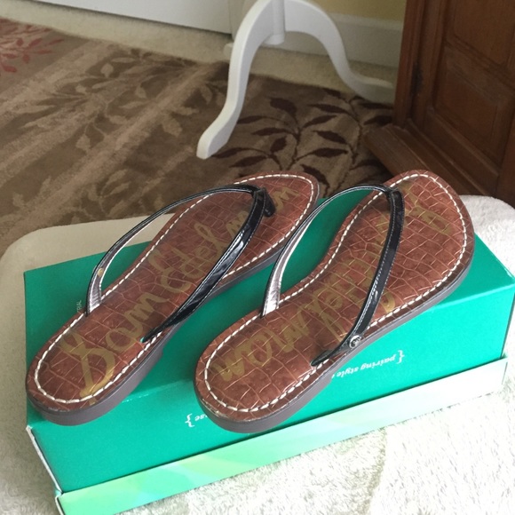Sold-- Sam Edelman Flat Sandals - Picture 2 of 4