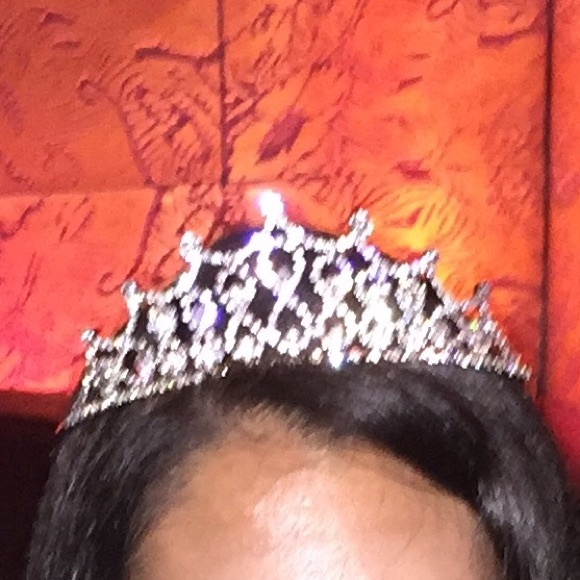 Crystal tiara crown! Pageant or wedding!