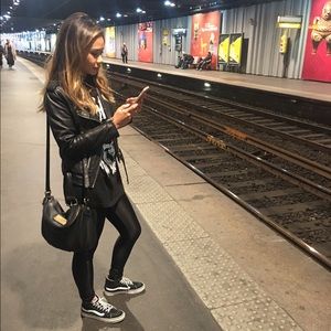 Meet your Posher, Debbie