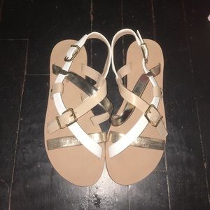 Gianni Bini sandals