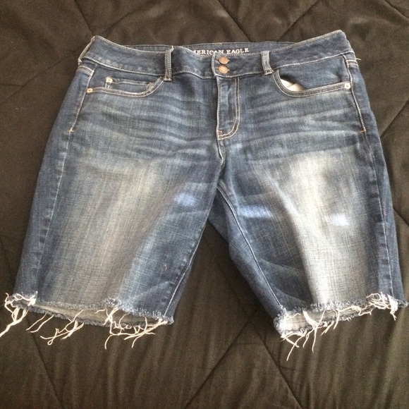 American Eagle Bermuda shorts