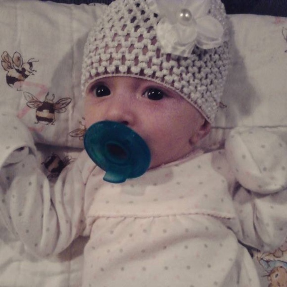 Meet your Posher,  Hi my name is Carmen ☺️! - Picture 2 of 5