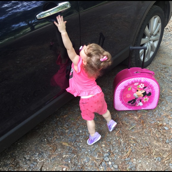 Meet your Posher,  Hi my name is Carmen ☺️! - Picture 5 of 5