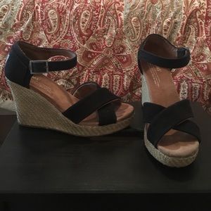 Toms Wedges