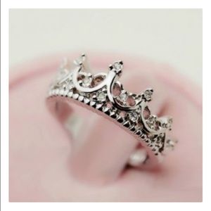 Adorable Cubic zirconia tiara ring NWOT!💕💎💍