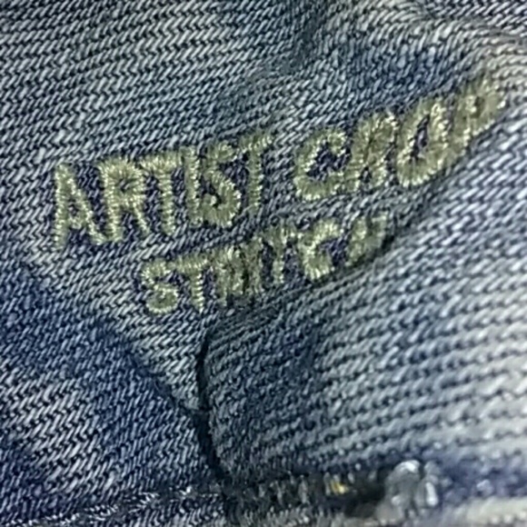 Distressed crop pants - Picture 3 of 4