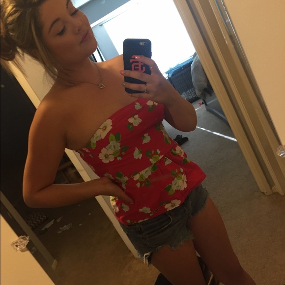Hollister floral top