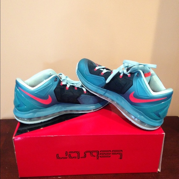 Men's Nike shoes