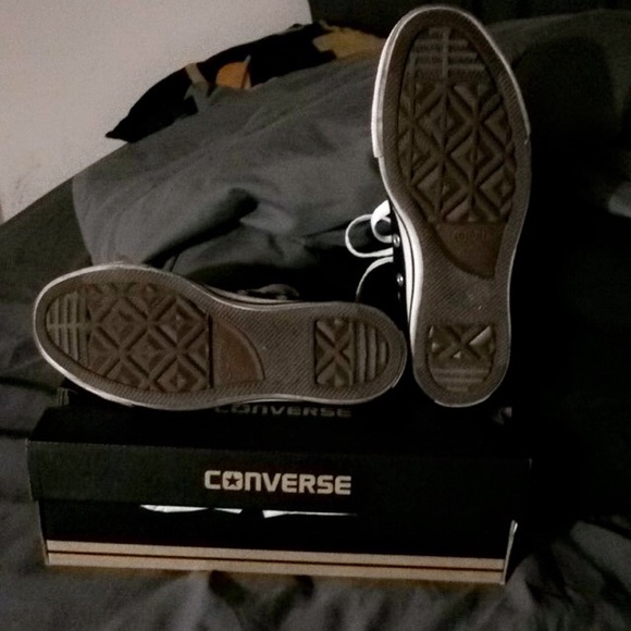 🚫Converse SOLD ON MERCARI🚫 - Picture 4 of 4