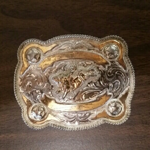Justin belt buckle