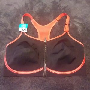 Zipper front sports bra.
