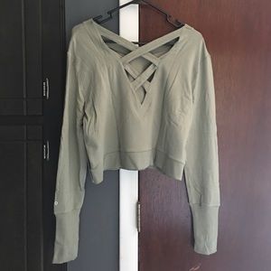 BRAND NEW WITH TAGS alo ava long sleeve top