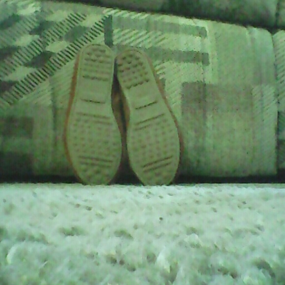 Shoes - Picture 2 of 2