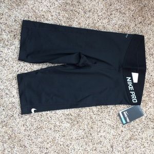 Brand New Nike Pros!!
