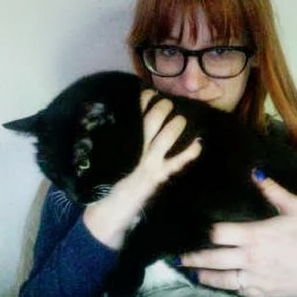 Meet your Posher, Colleen - Picture 1 of 1