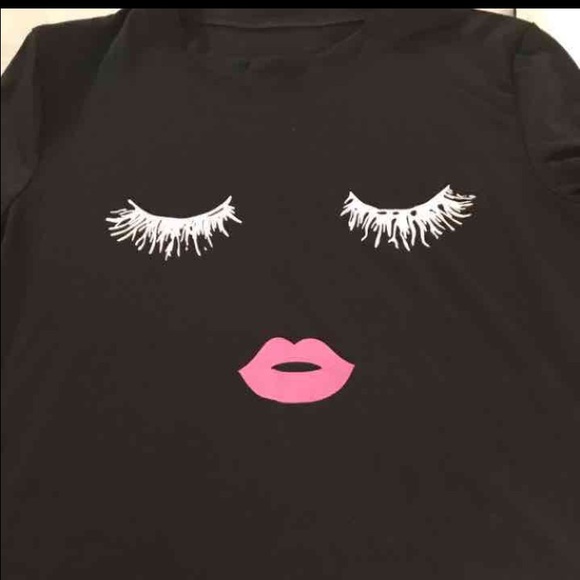NEW! Black Eyelash Lips loose top blouse shirt! - Picture 3 of 3