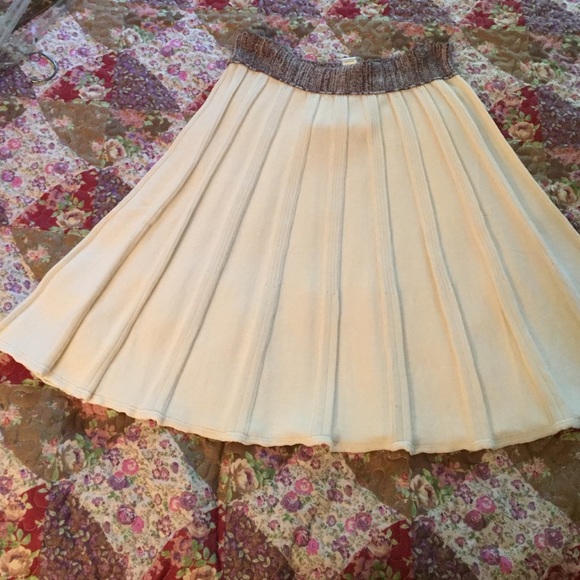 Nick & Mo cream flowy skirt