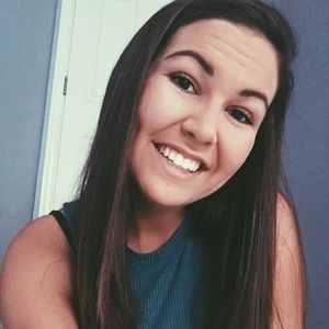 Meet your Posher, Marissa