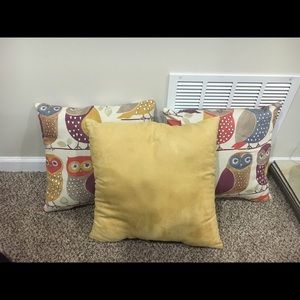 Throw pillows