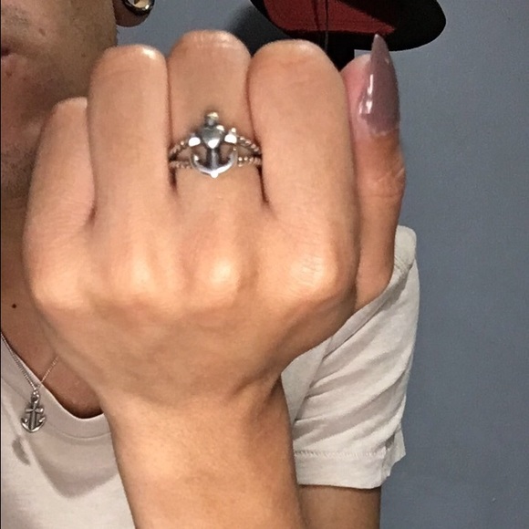 James Avery Anchor ring