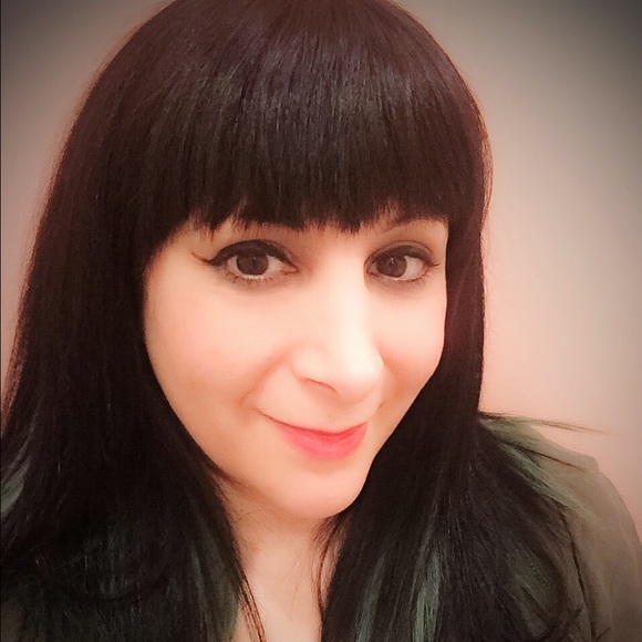 Meet your Posher, Michelle - Picture 1 of 1