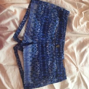 Cute American eagle patterned shorts- never worn!
