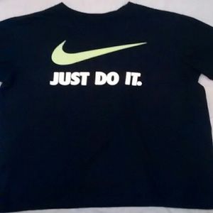 Nike T-shirt