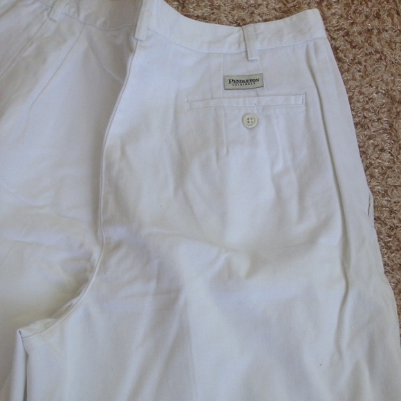 Shorts - Picture 4 of 4