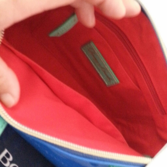 Dooney & Bourke H 6.75 x W 4.25 x L 9" - Picture 3 of 4