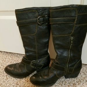 BORN. black leather boots, 6 1/2, winter boots
