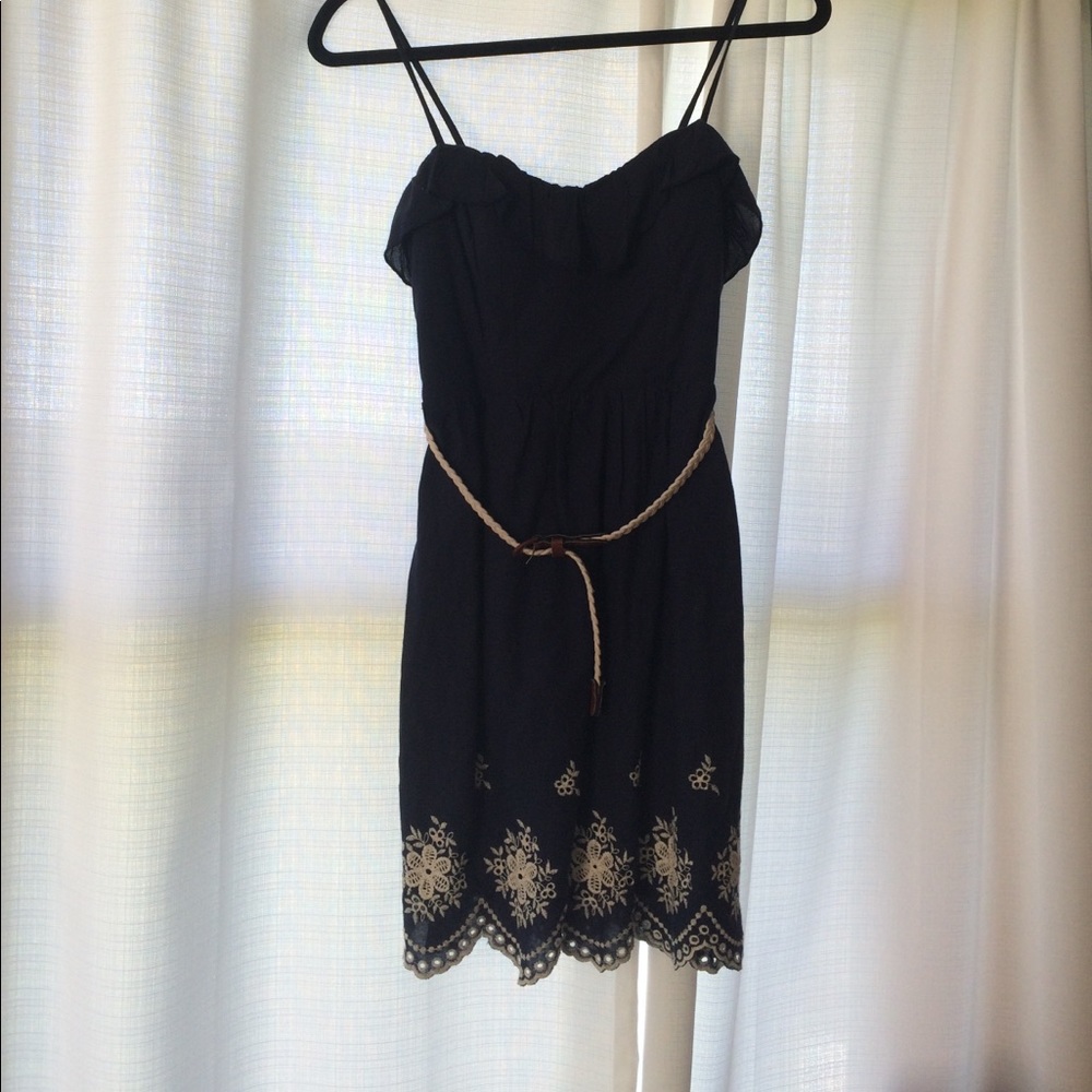 Dress - Picture 3 of 3
