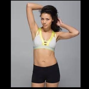 lululemon inner essence sports bra