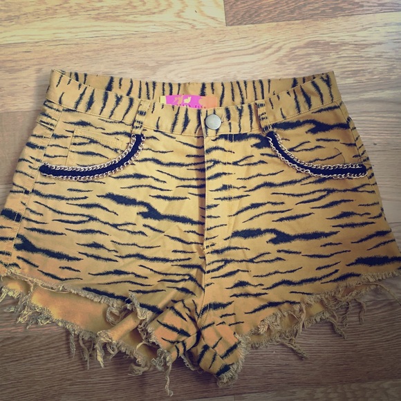Tiger print high waisted shorts