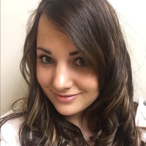 Meet your Posher, Hannah