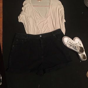 ASOS black denim shorts--size 18 ◼️♦️◼️