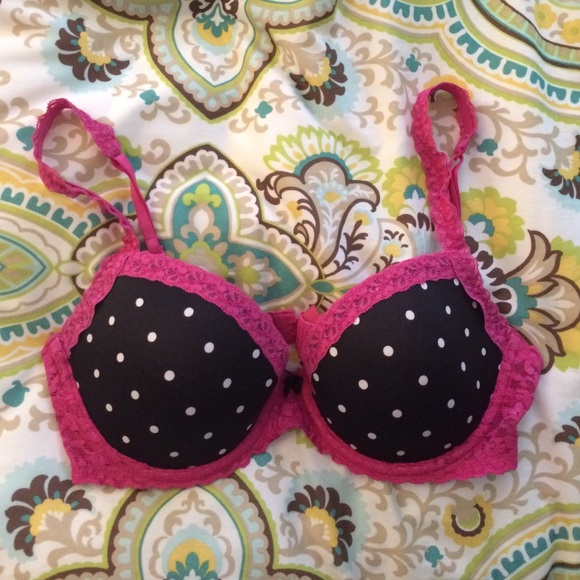 VS PINK lace wing Demi bra