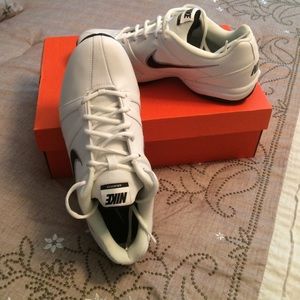 Men's Cross Training Shoes