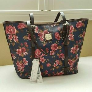 Dooney & Bourke. East West Shopper.