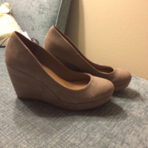 Apt. 9 Wedges