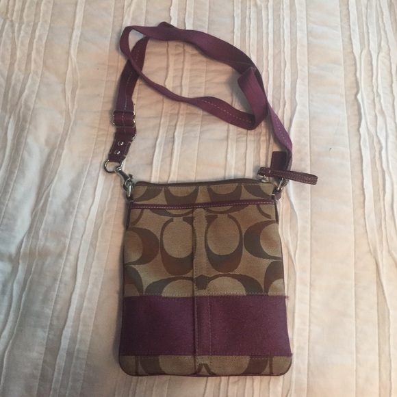 Coach cross body. great condition. Only used once