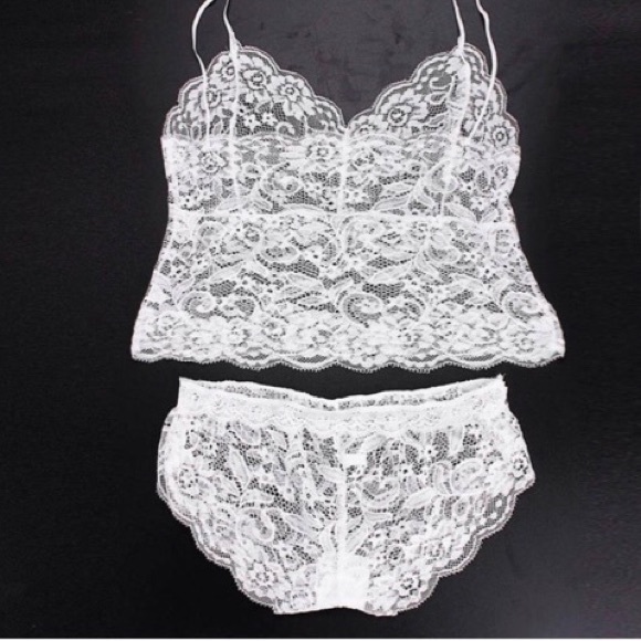 🆕🌿White Lace Lingerie Set🌿 - Picture 2 of 4