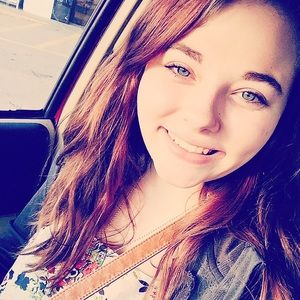 Meet your Posher, Michaela