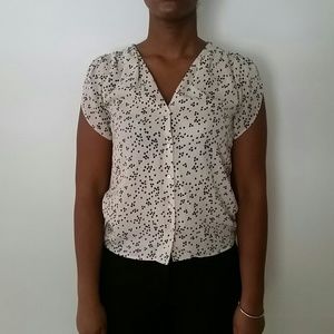 H&M black and off-white v-neck polka dot button up